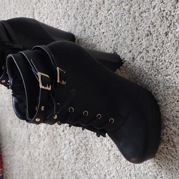 Platform boots - Picture 2 of 3